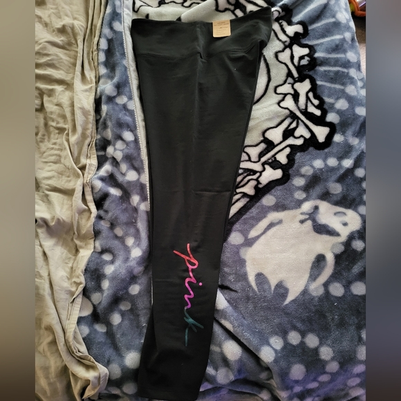 Vs pink glitter script logo leggings, size xl. NWT. - Picture 2 of 13